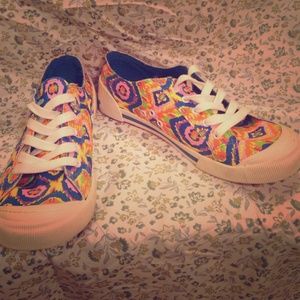 Awesome funky cool sneakers! Never worn outside!