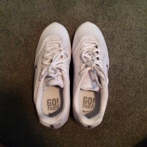 Nike cheer shoes