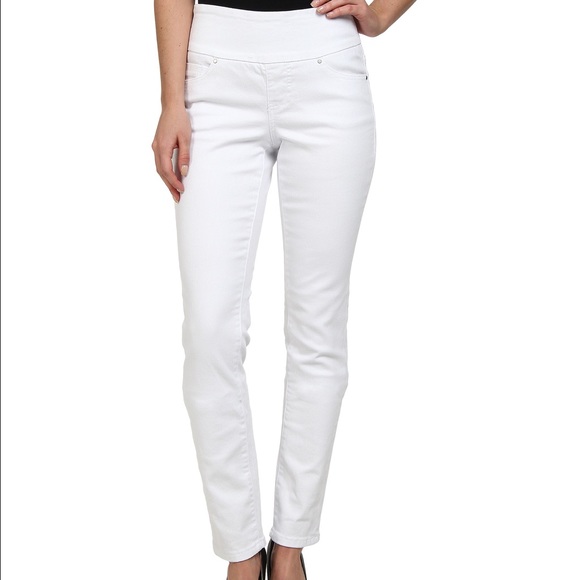 white jag jeans pull on