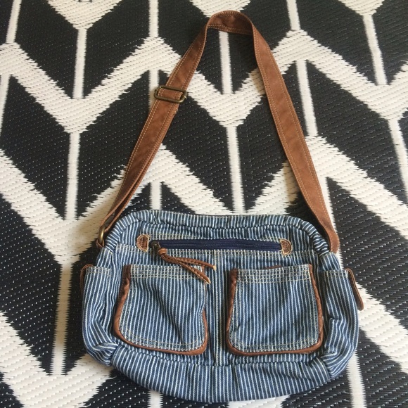 navy striped purse