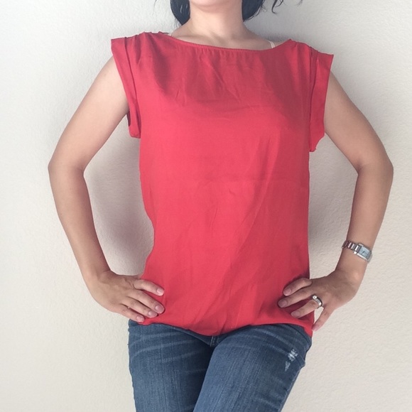 ON HOLD! Alice + Olivia top for @hyother