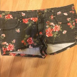 Floral grey shorts