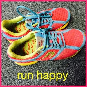 Newton Gravity Running Sneakers