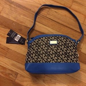 **SALE**Tommy Hilfiger bag!!!