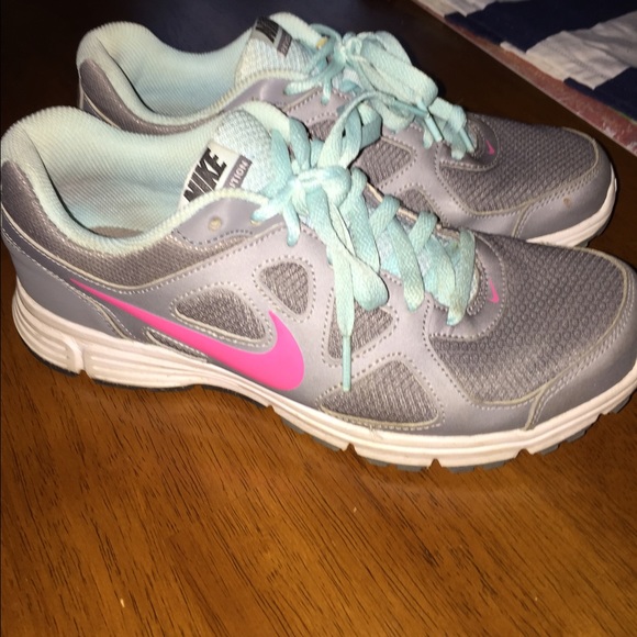 Nike gym shoes