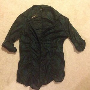 Express button down, Dark green, reptile print
