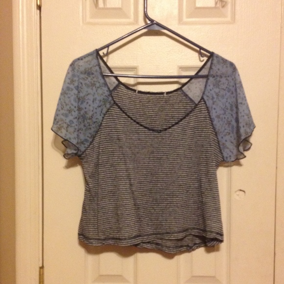Strips and flowers top