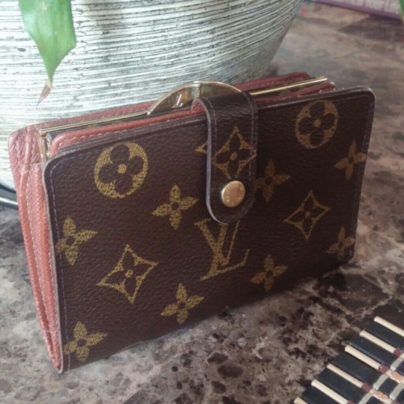 **SOLD IN BUNDLE** Vintage LV Wallet