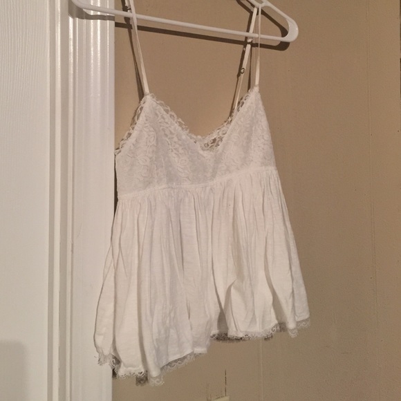 White lace tank top size small