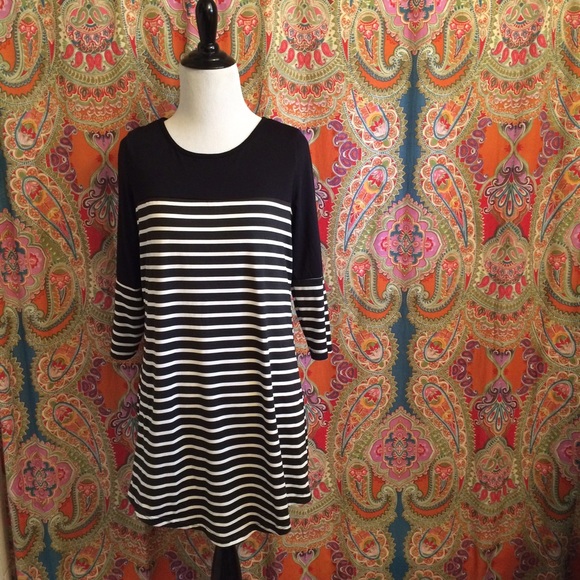 Black & White Stripe Dress - Picture 3 of 4