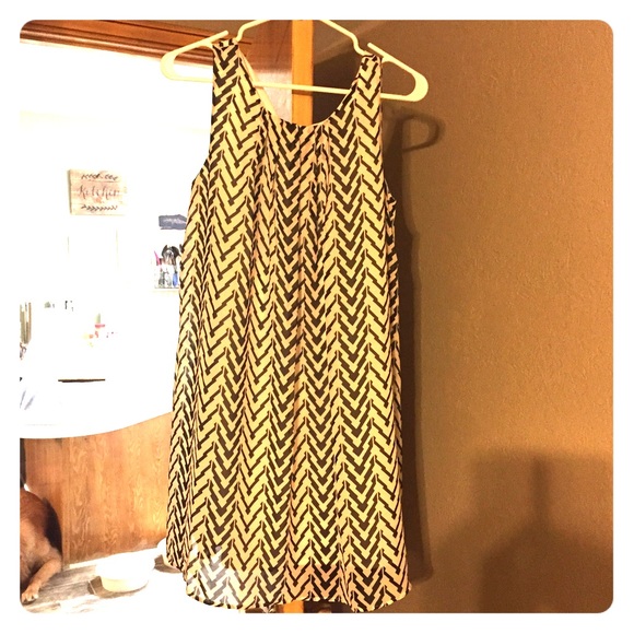 Black & white dress - Picture 1 of 2