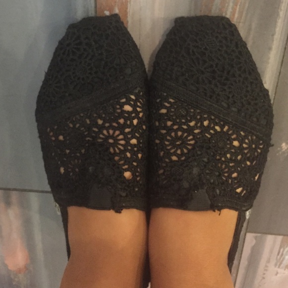 TOMS crochet shoes