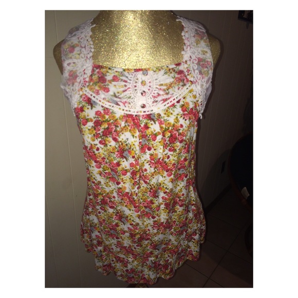 Floral Top!
