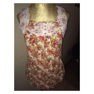Floral Top!