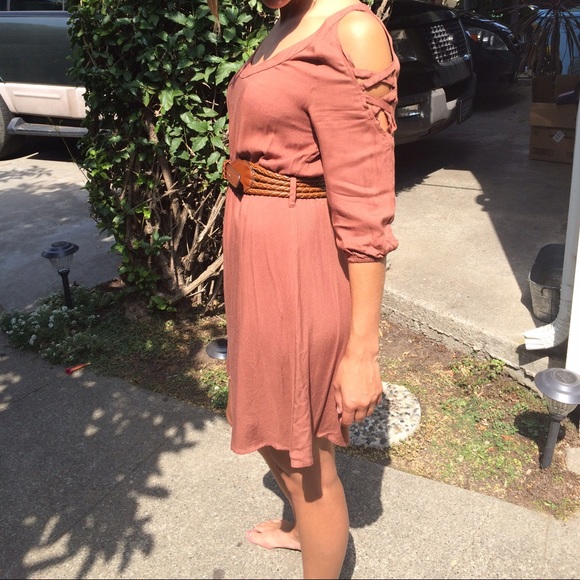 Dress - Picture 3 of 3