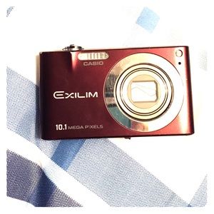 Maroon Exilim camera