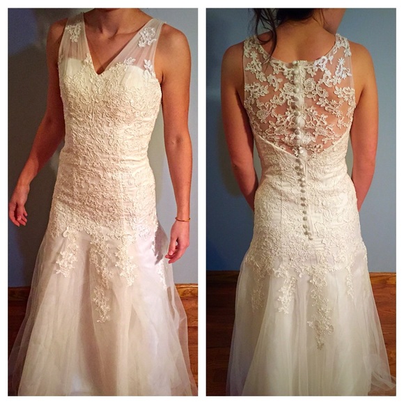 1 of a Kind Wedding/Reception Dress