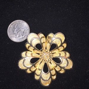 Heavy vintage flower broach