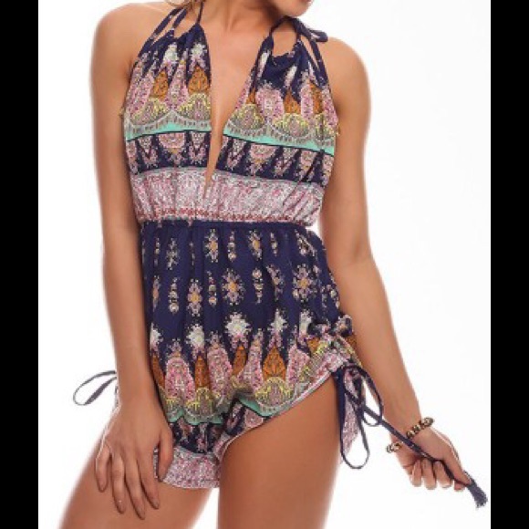 I I Dresses & Skirts - Hippie printed romper boho NWT play suit backless