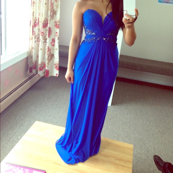 Authentic La Femme Royal Blue Prom Dress 💙