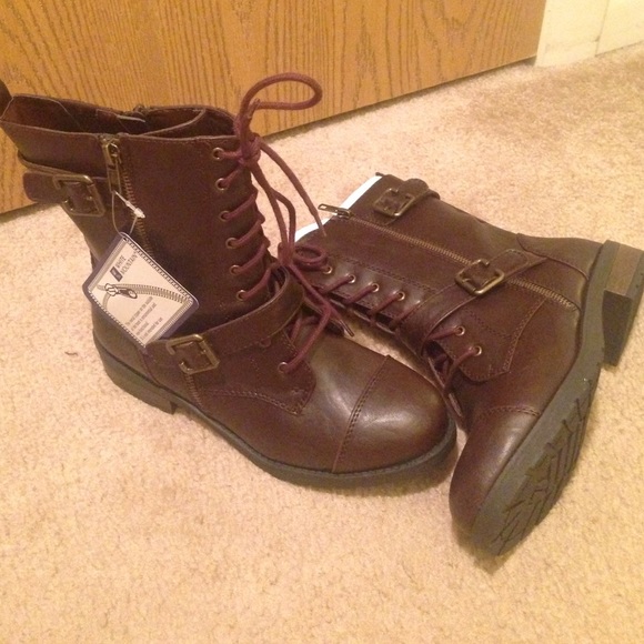 White Mountain Boots - 🌟 SALE 🌟 Trendy Boots Perfect for Fall