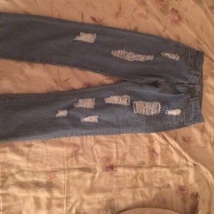 Distressed boyfriend jeans NWOT