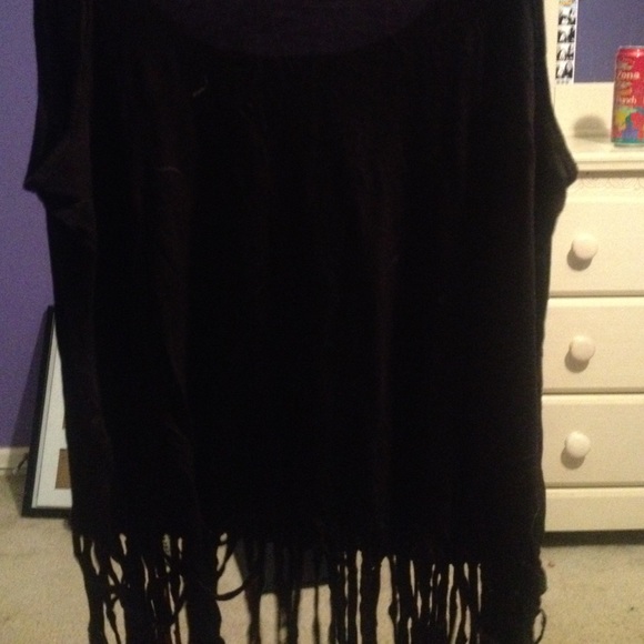 Crop top - Picture 2 of 2