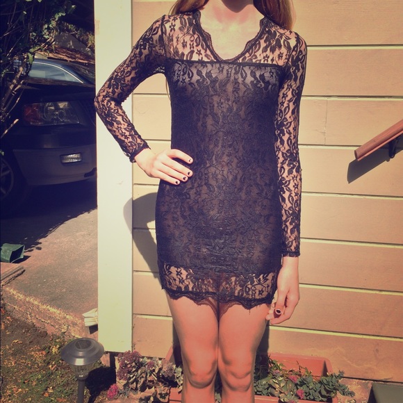 Dress - Picture 1 of 3