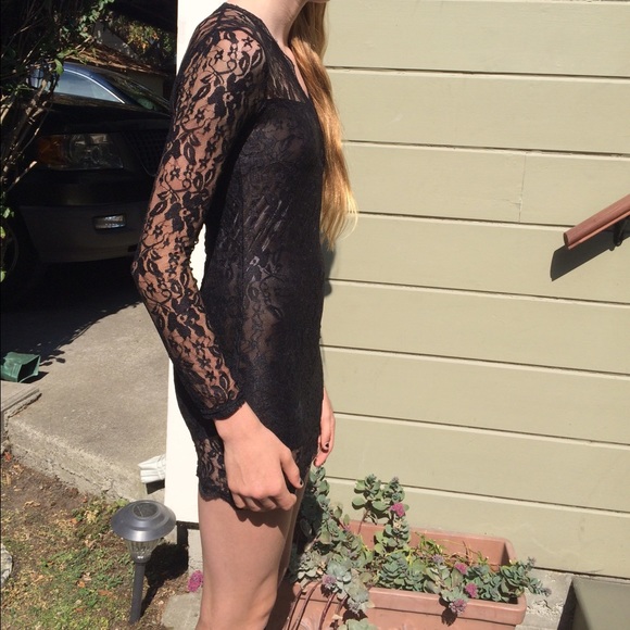 Dress - Picture 3 of 3