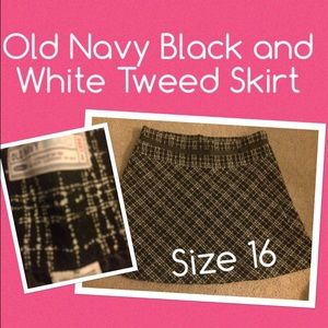 Black and White Tweed Skirt with black lining