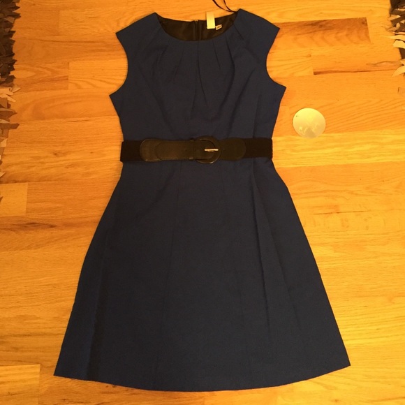 Emma & Michele Dresses & Skirts - Emma and Michelle Blue Cap Sleeve Dress