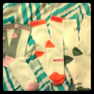 3 Mossy Oak socks
