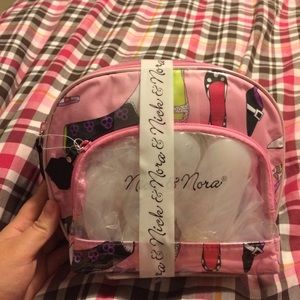 2 very cute unused nick and Nora make up bags
