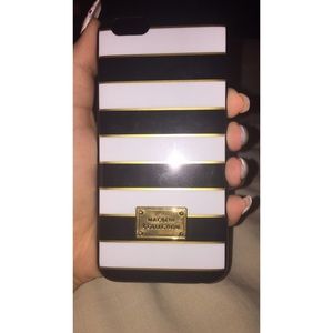 ALL ITEAMS ON HOLD! gold, black, white iPhone 6