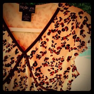 Leopard top with gold sequins