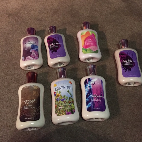 7 full (8oz sized) bath & body works lotions
