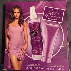 Halle berry Lotion and body spray set