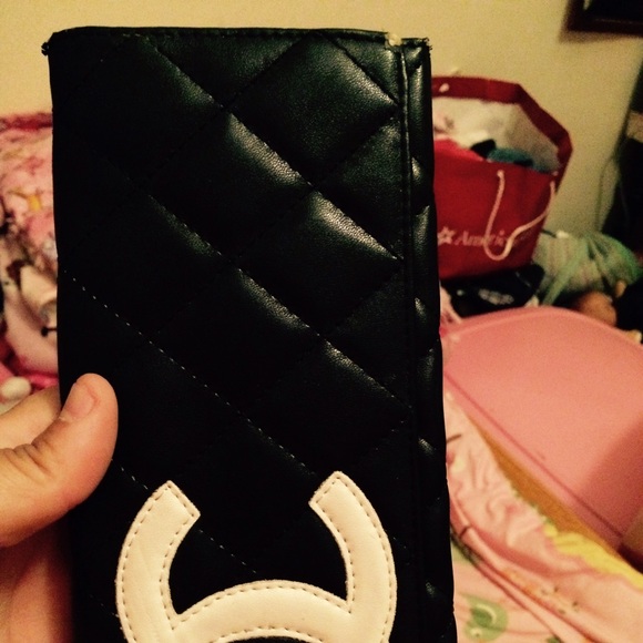 Wallet - Picture 3 of 3