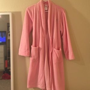 ❗️$2 IF BUNDLED❗️Fluffy pink bathrobe