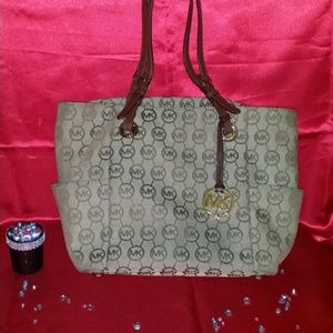 Michael Kors purse