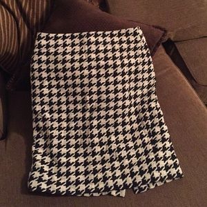 Houndstooth Brand new Ann Taylor Fitted Skirt