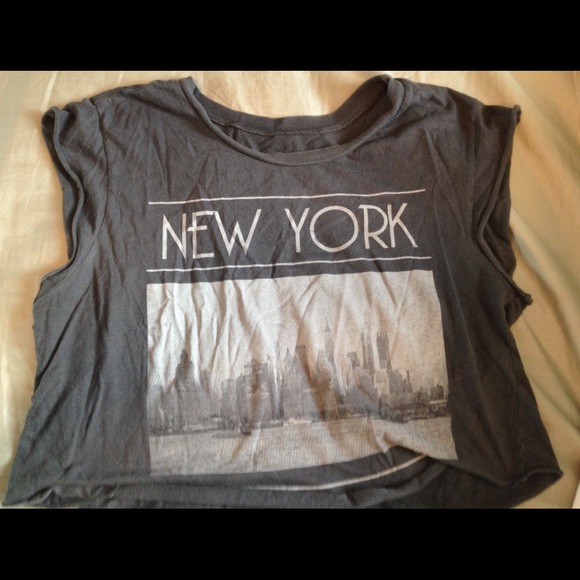 New York short sleeve gray crop top - Picture 1 of 1