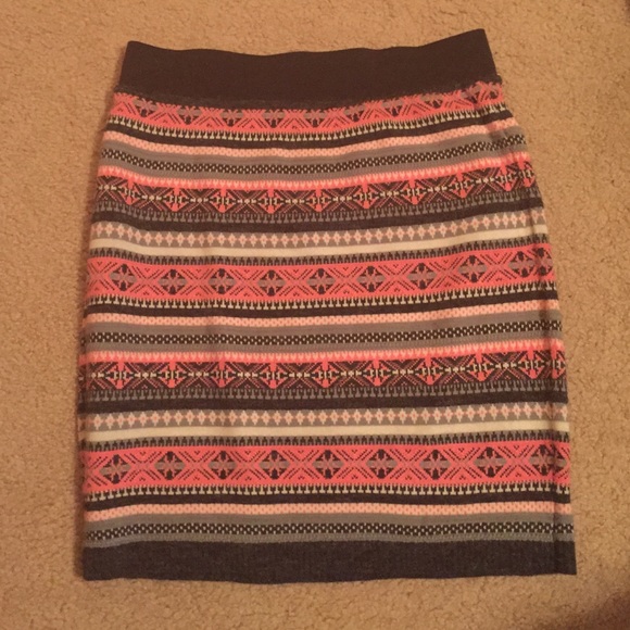 Kohls knit body con skirt.