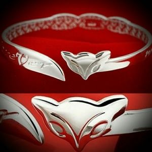 LOVE YOU FOREVER Sterling Silver Fox Cuff Bracelet