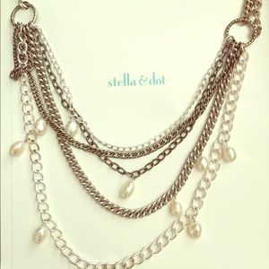 Stella and Dot Avery necklace