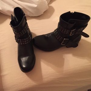 Black boots