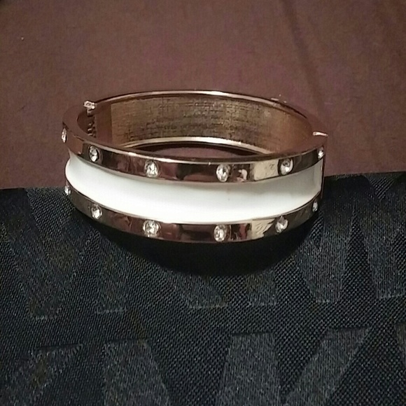 Gorgeous bangle