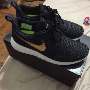 Nike Roshe Run Louis Vuitton Nike Roshe Run Louis Vuitton