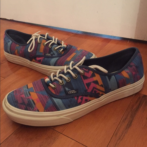Vans Shoes - Vans Blue Tribal/Aztec Marshallow