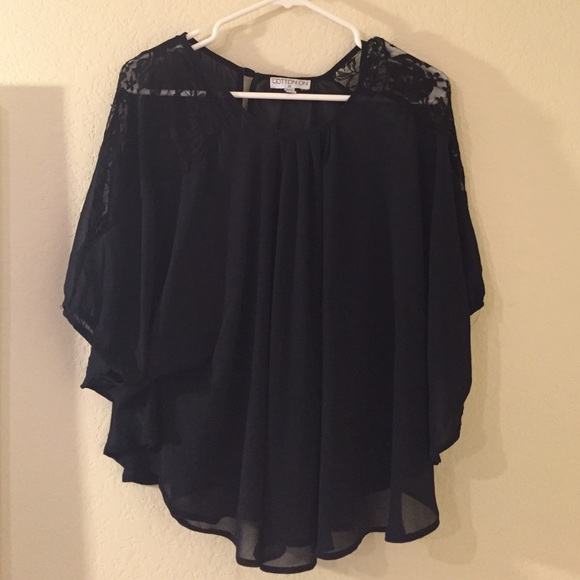 Semi sheer winged top